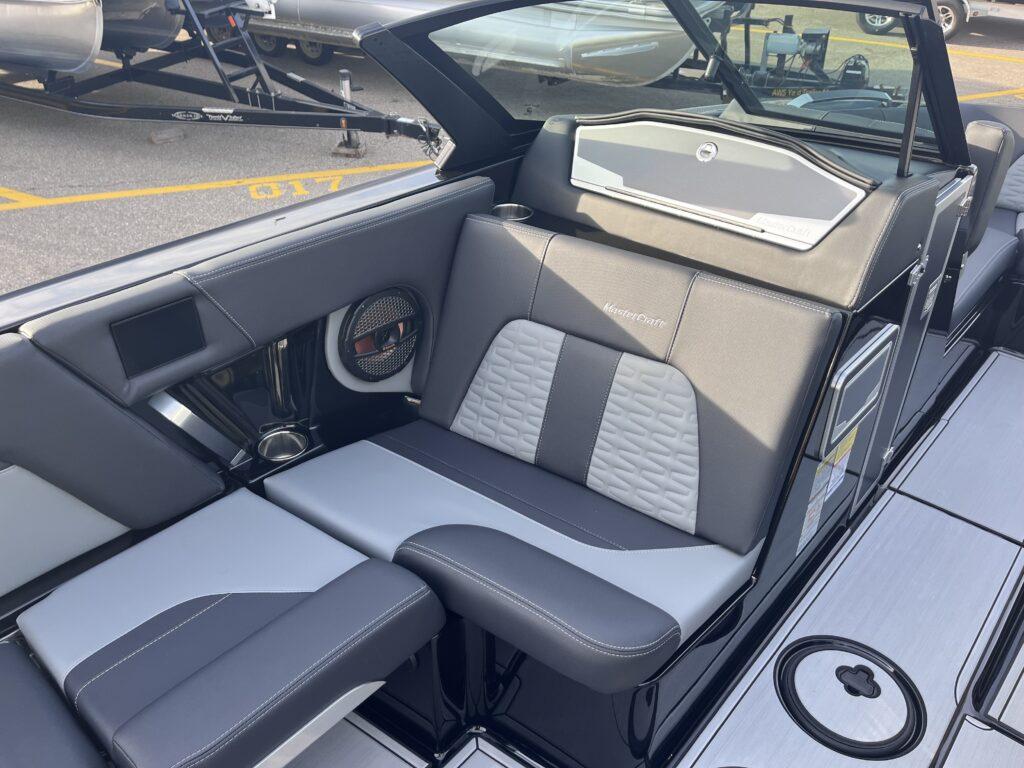 2025 MasterCraft X24