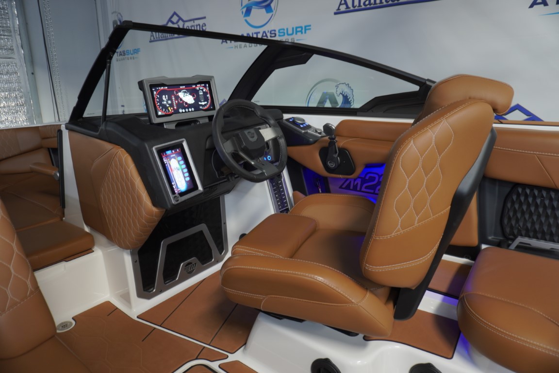 2024 Malibu M220