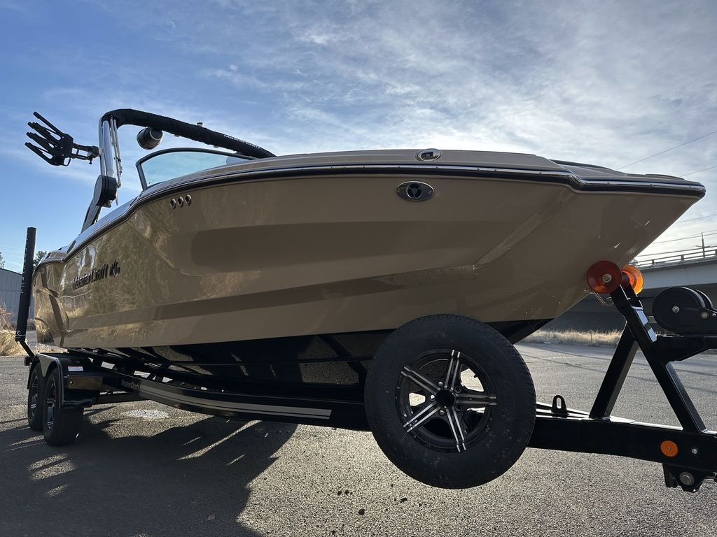 2024 MasterCraft NXT23