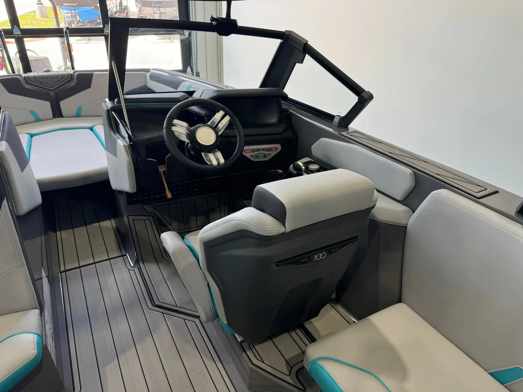 2025 Nautique GS24