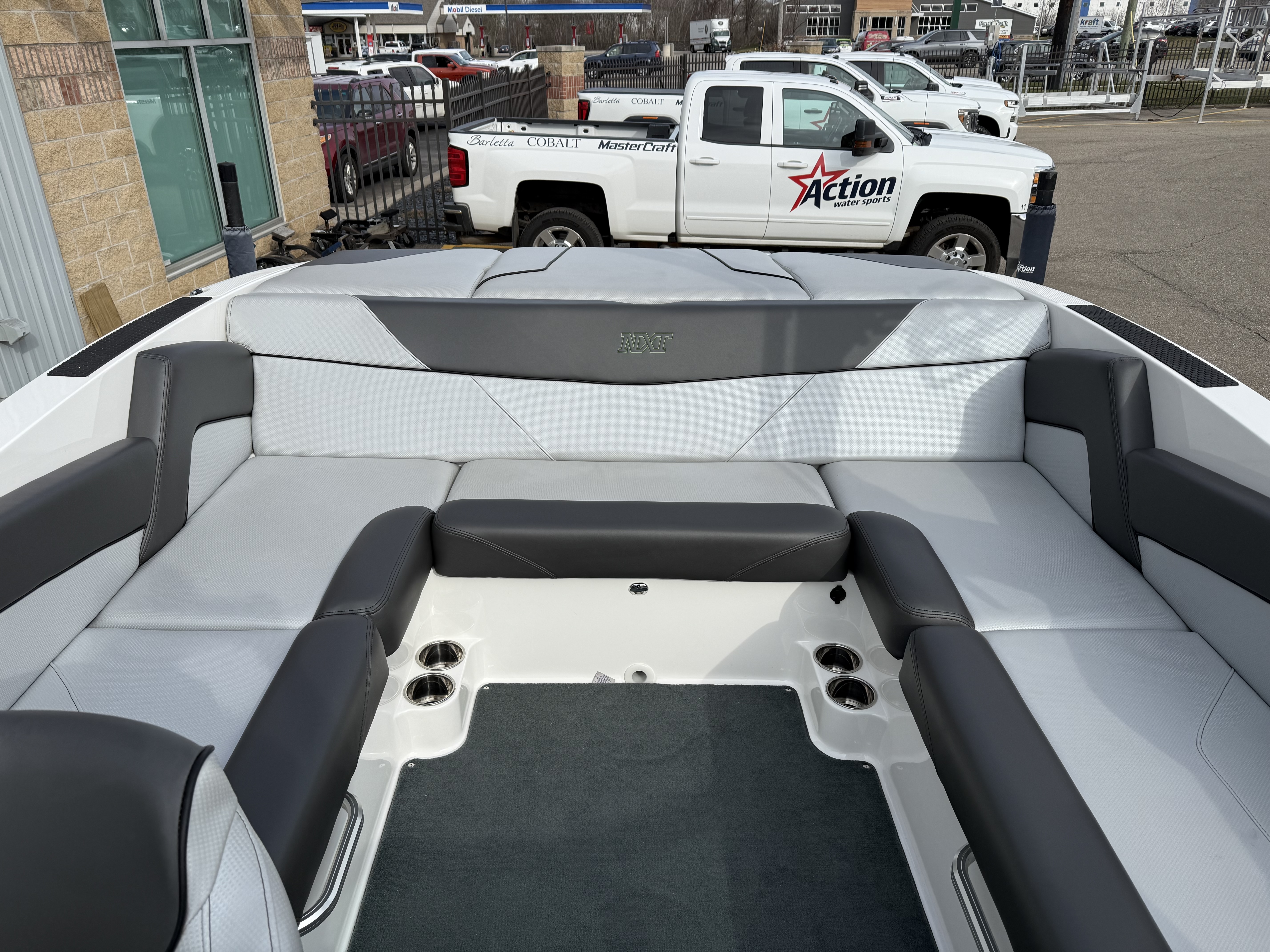 2019 MasterCraft NXT22