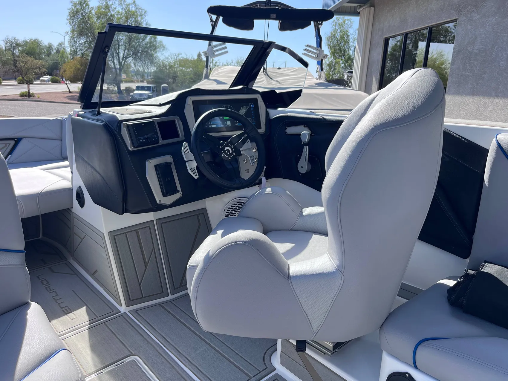 2025 Centurion NV233
