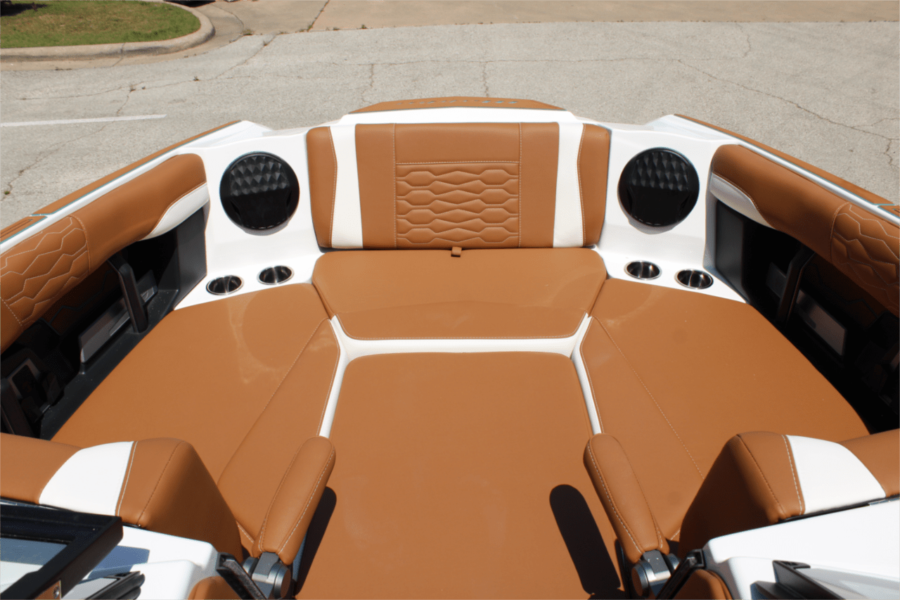 2025 Malibu 24 MXZ