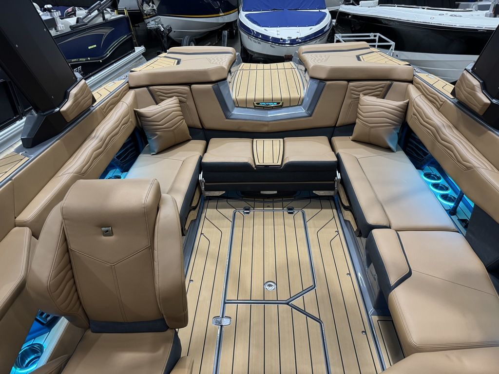 2025 Nautique Super Air Nautique G23