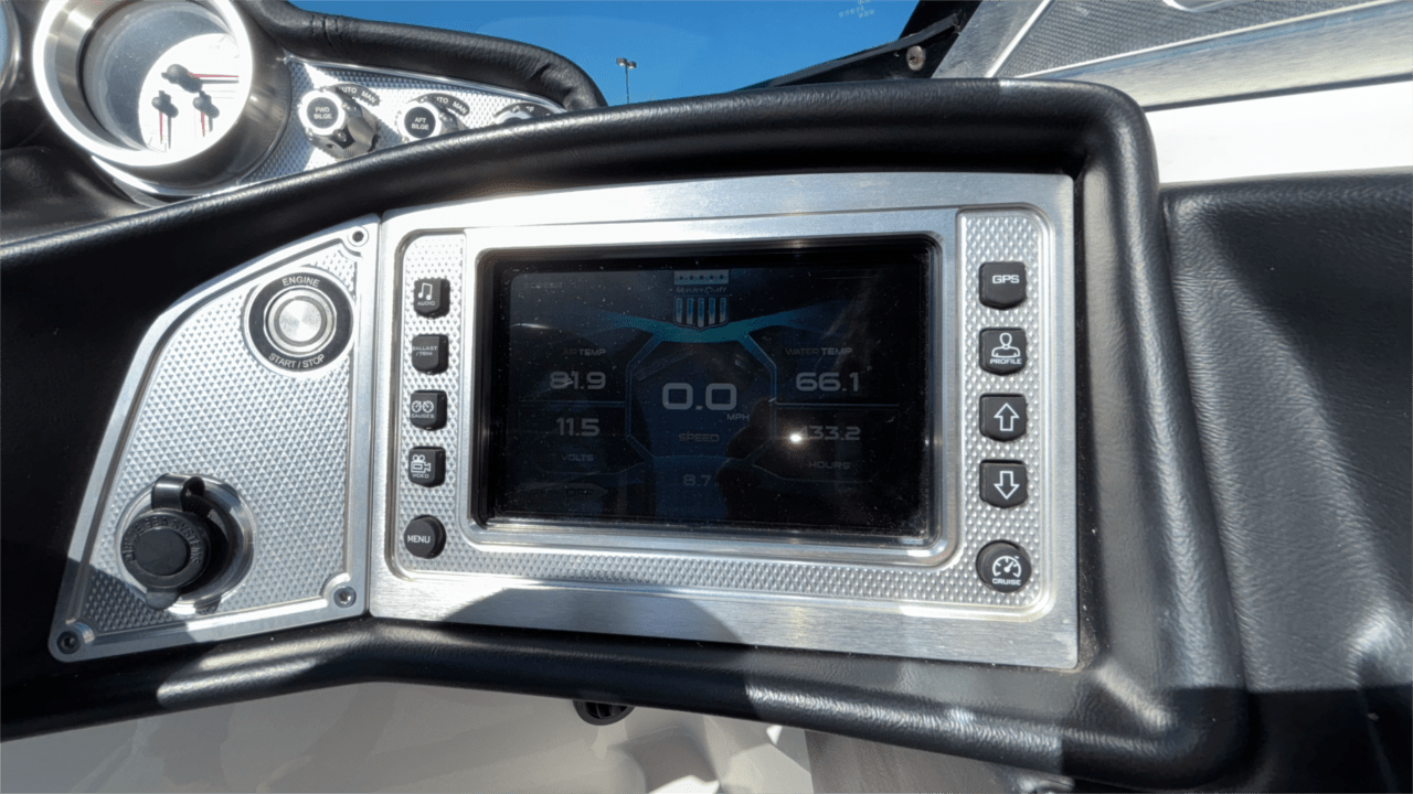 2018 MasterCraft X30