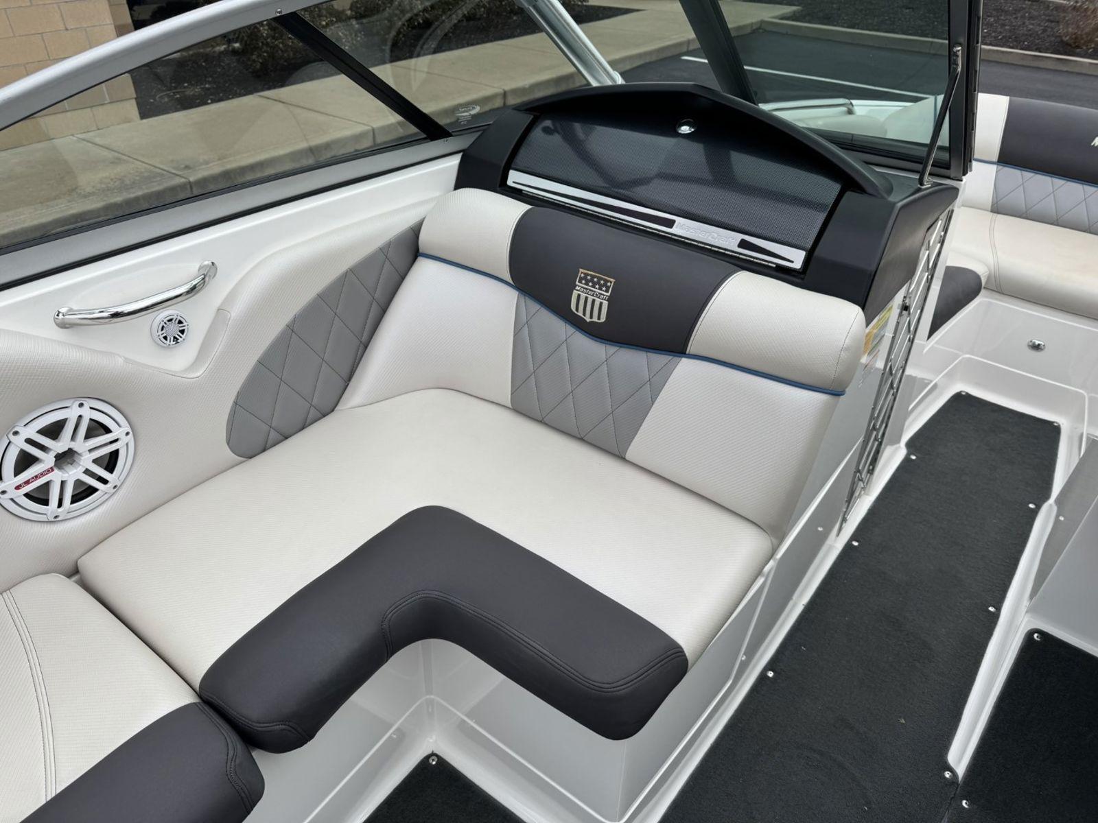 2011 MasterCraft X2