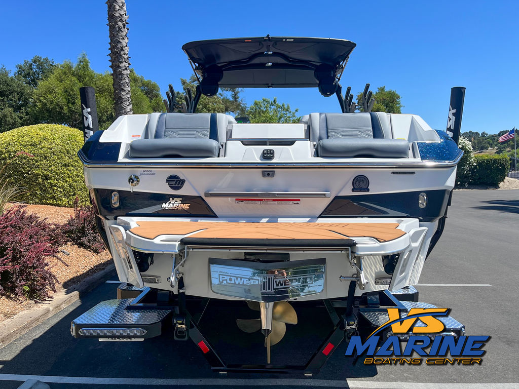 2024 Malibu Boats 25 LSV