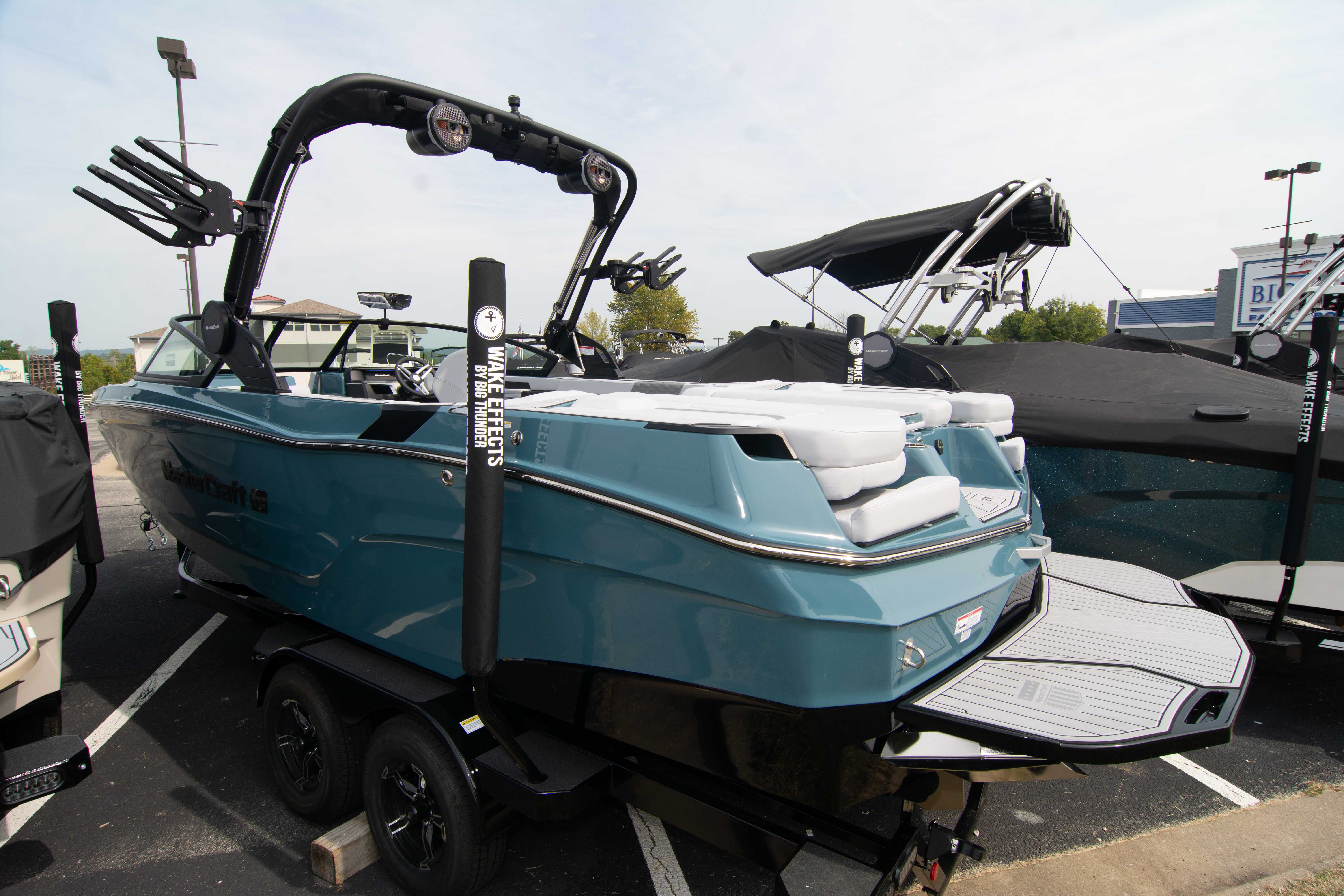 2025 Mastercraft XT24