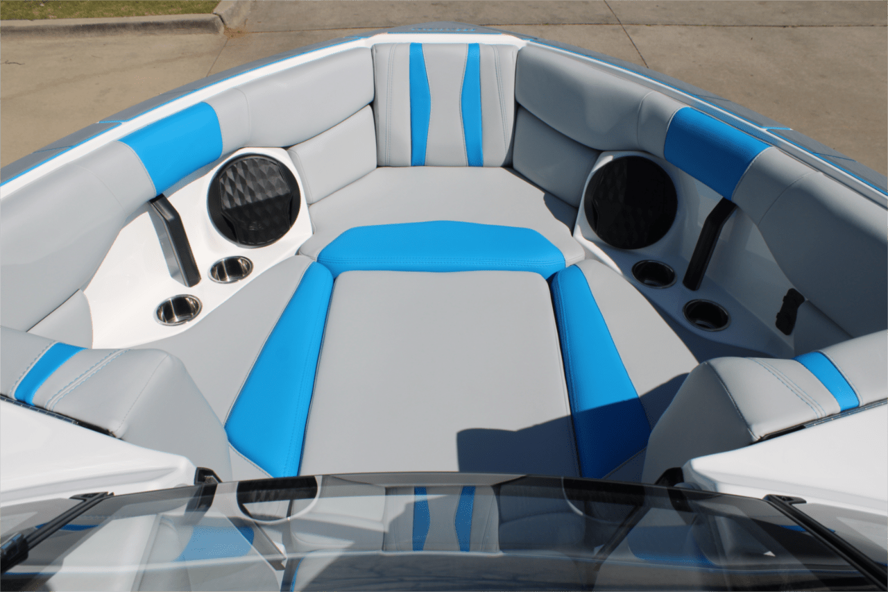 2025 Malibu 22 LSV
