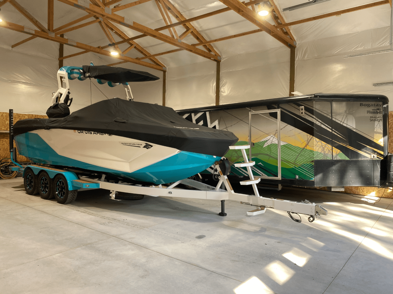 Nautique G23