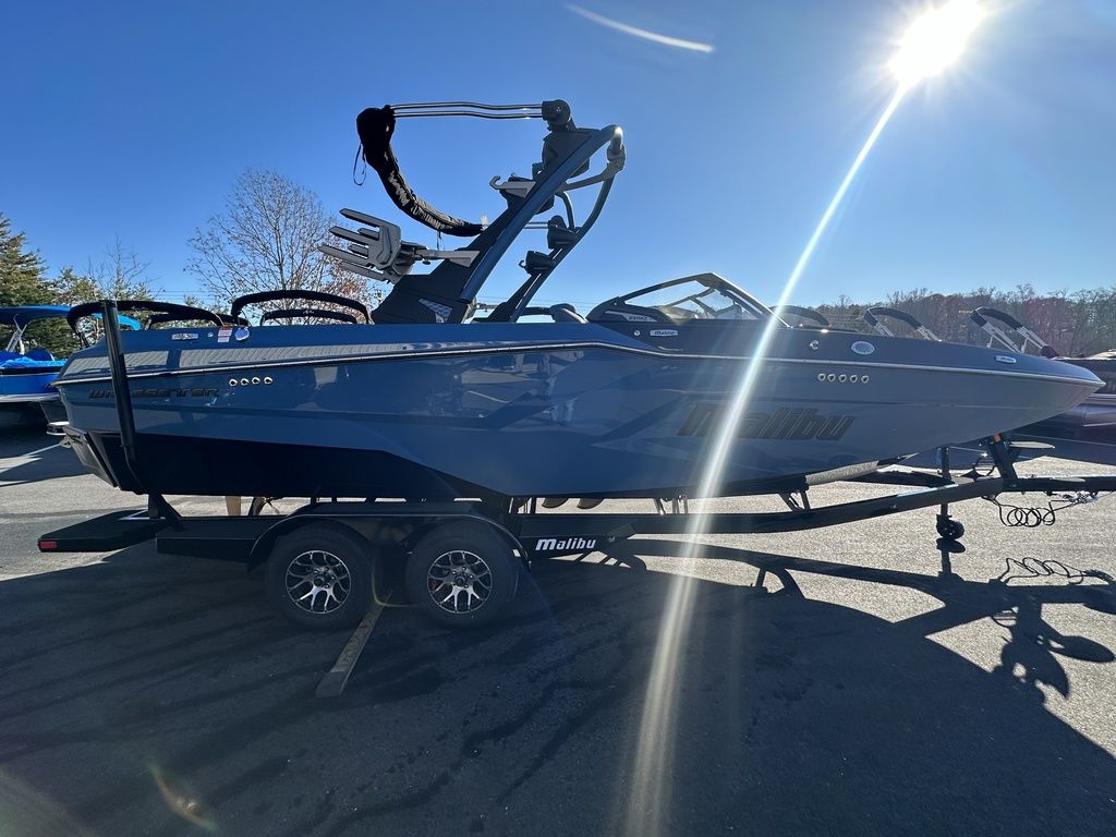 2024 malibu boats 23-MXZ