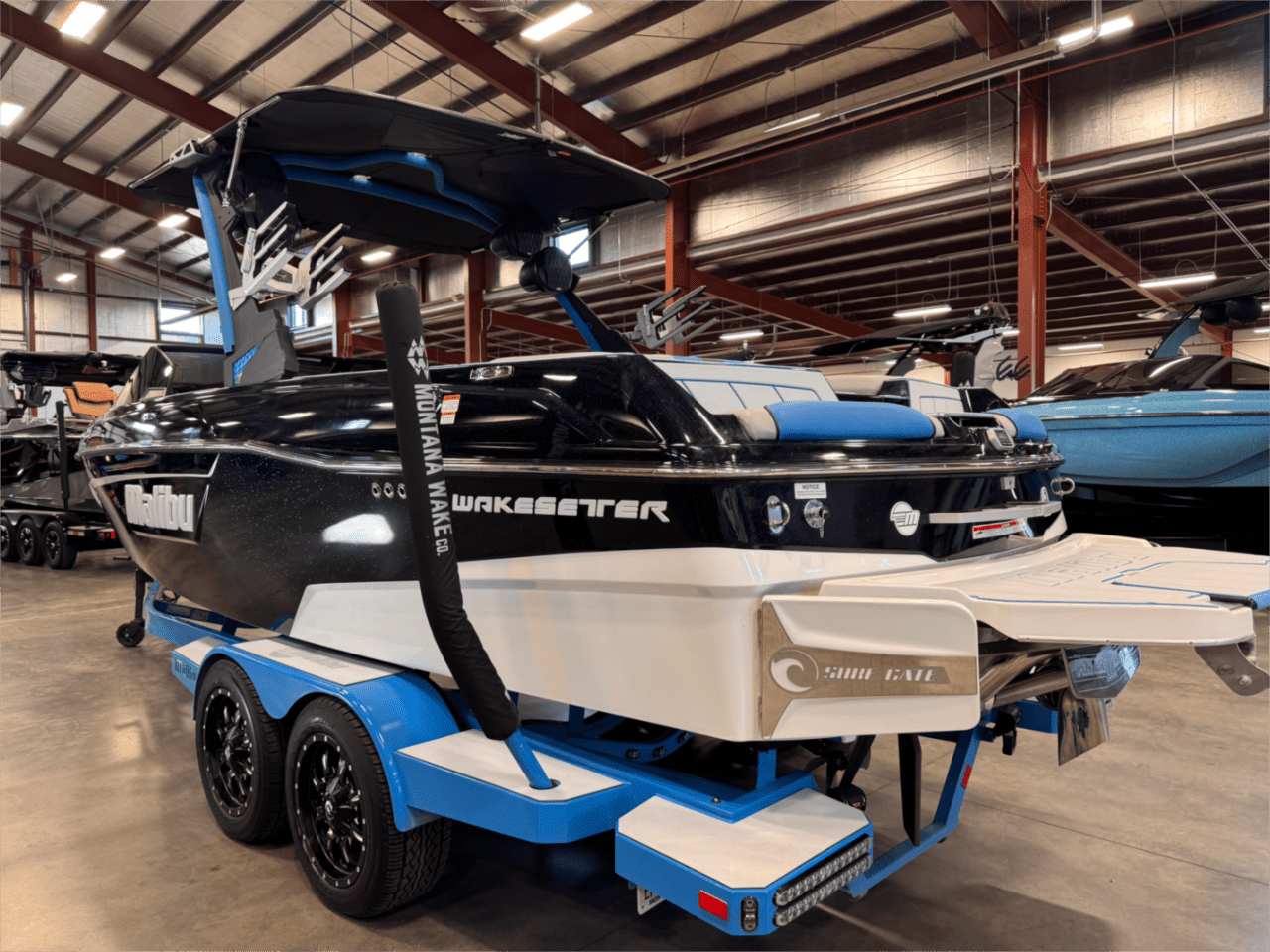 2022 Malibu 23 LSV