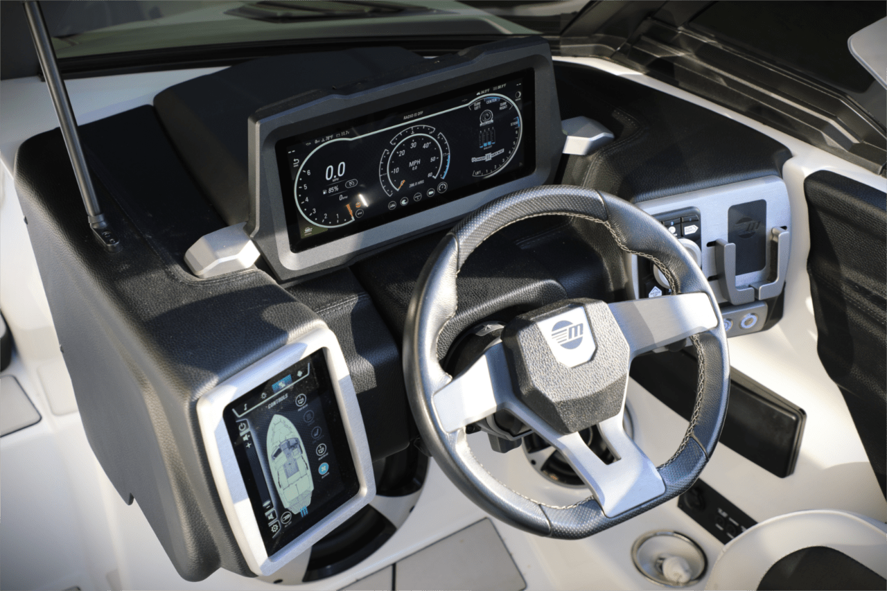 2021 Malibu 21 VLX Wakesetter M6di Motor – Just In! DEAL PENDING