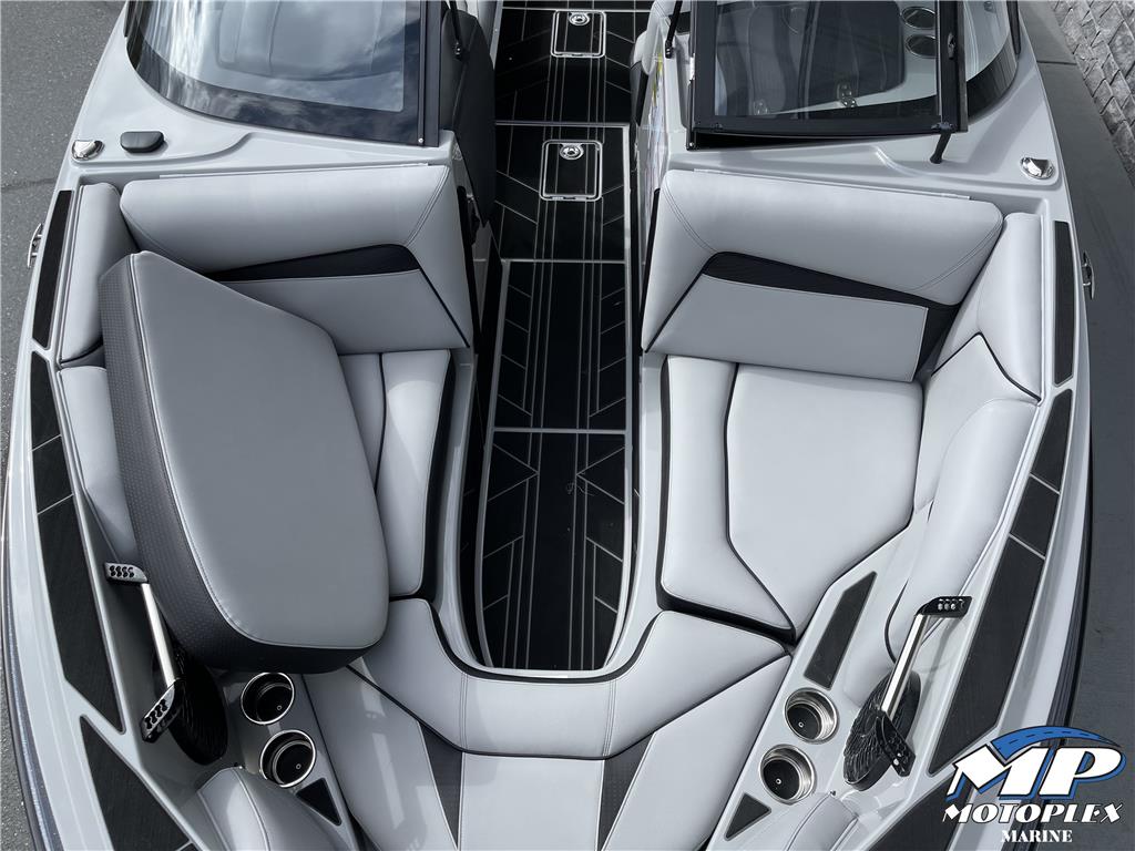 2023 CENTURION Vi22