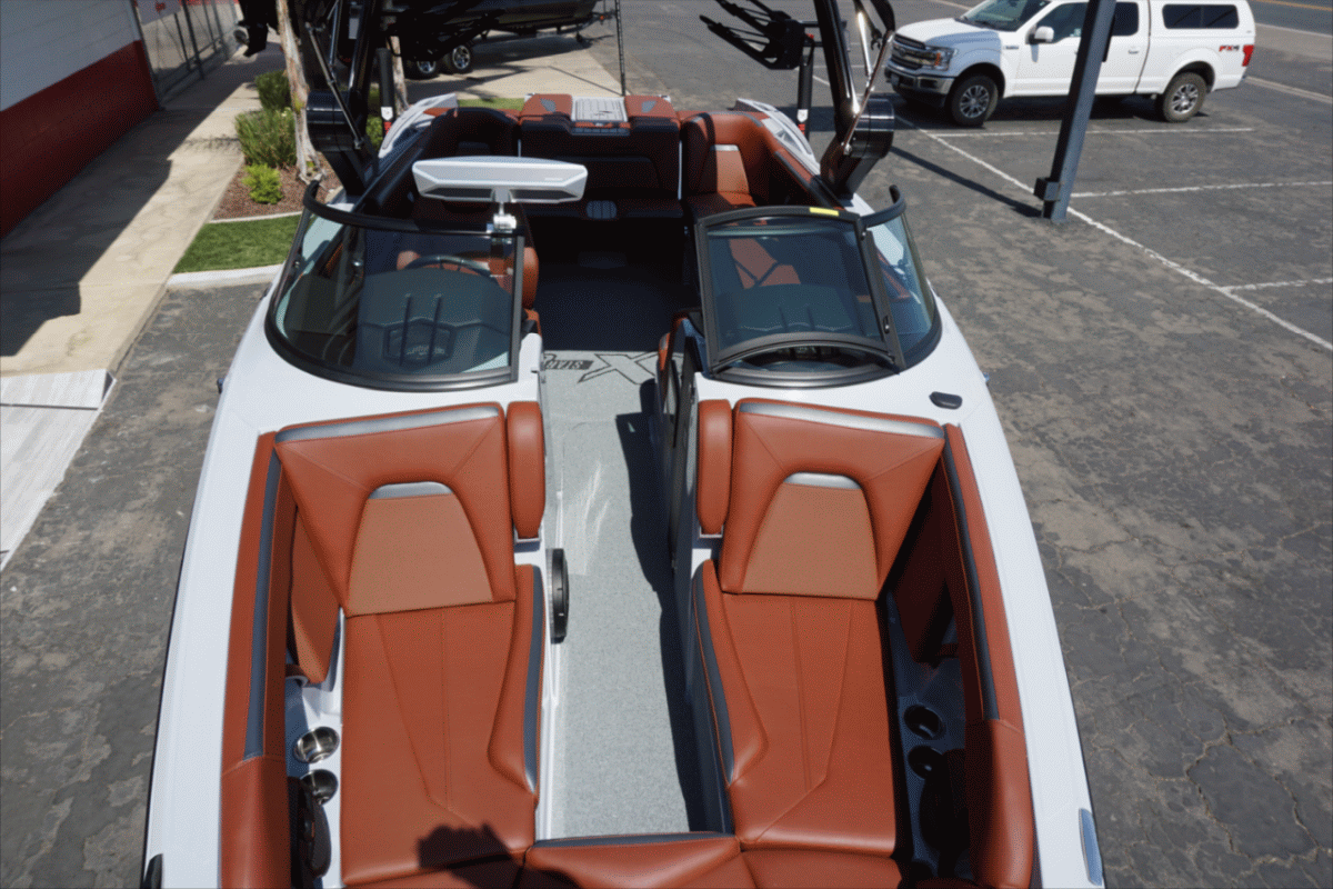 2024 MasterCraft XStar S – Factory Demo