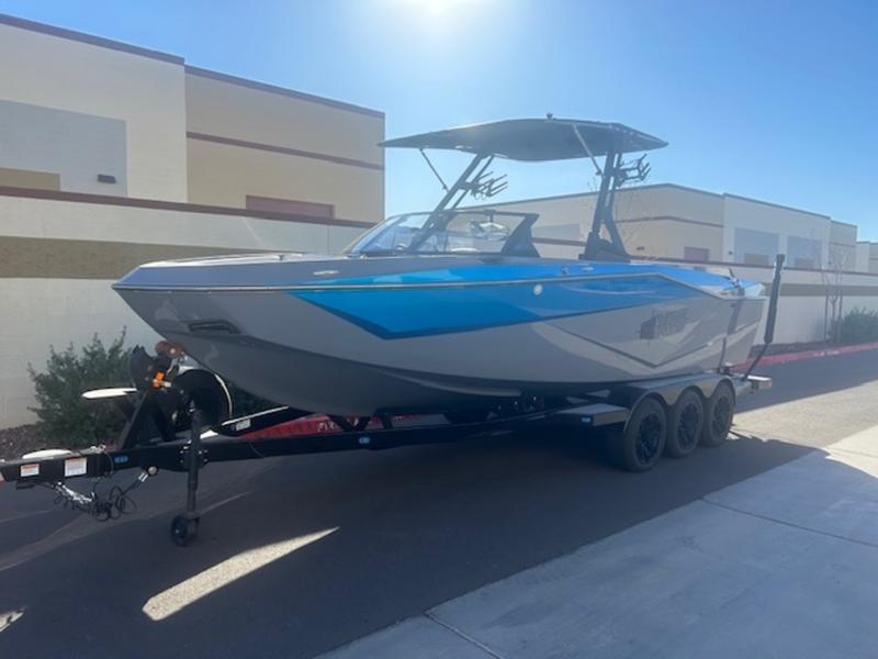 boat.Title