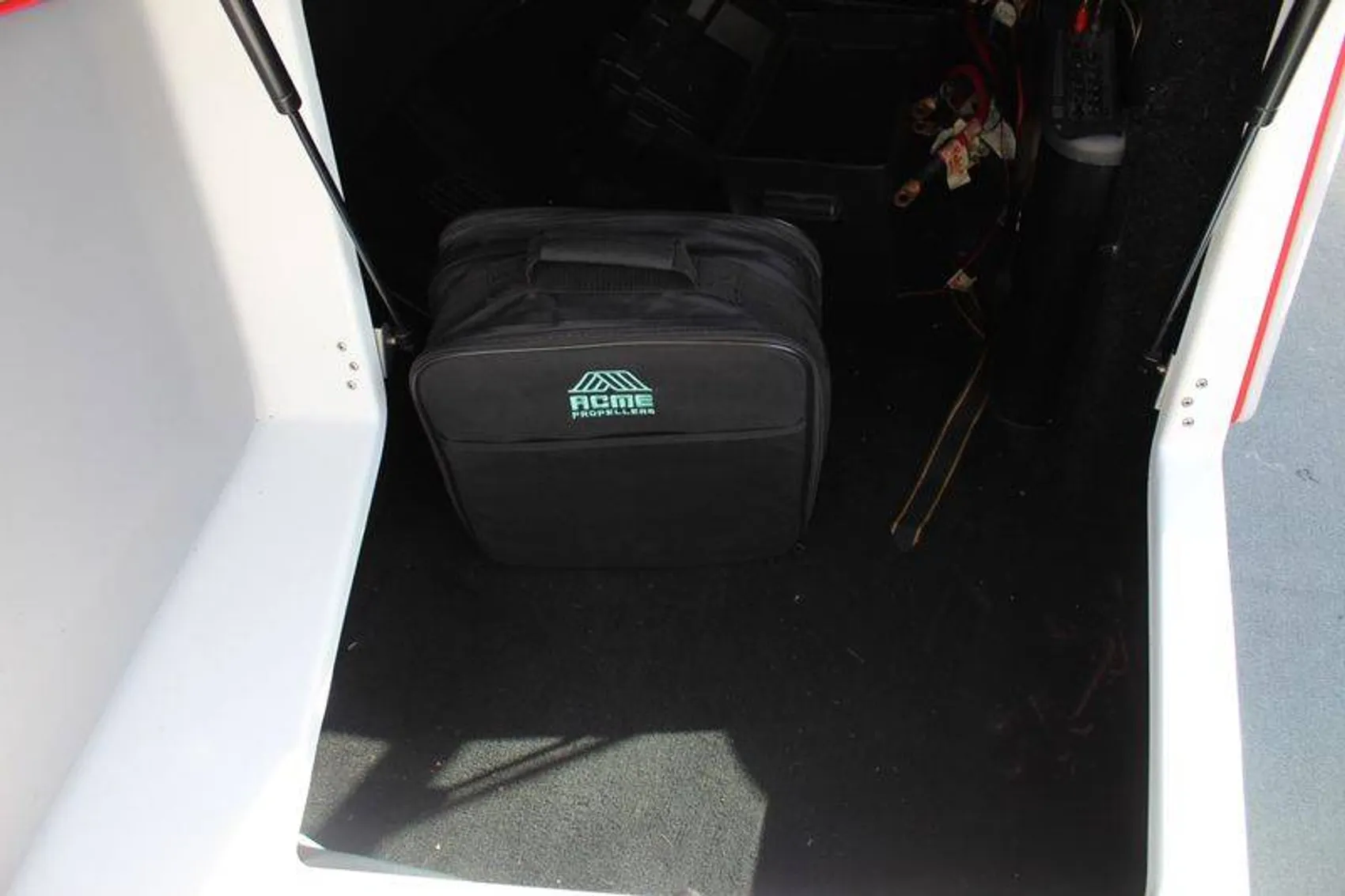 2011 Supreme V226