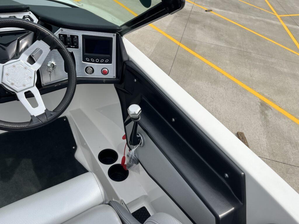 2016 MasterCraft NXT20