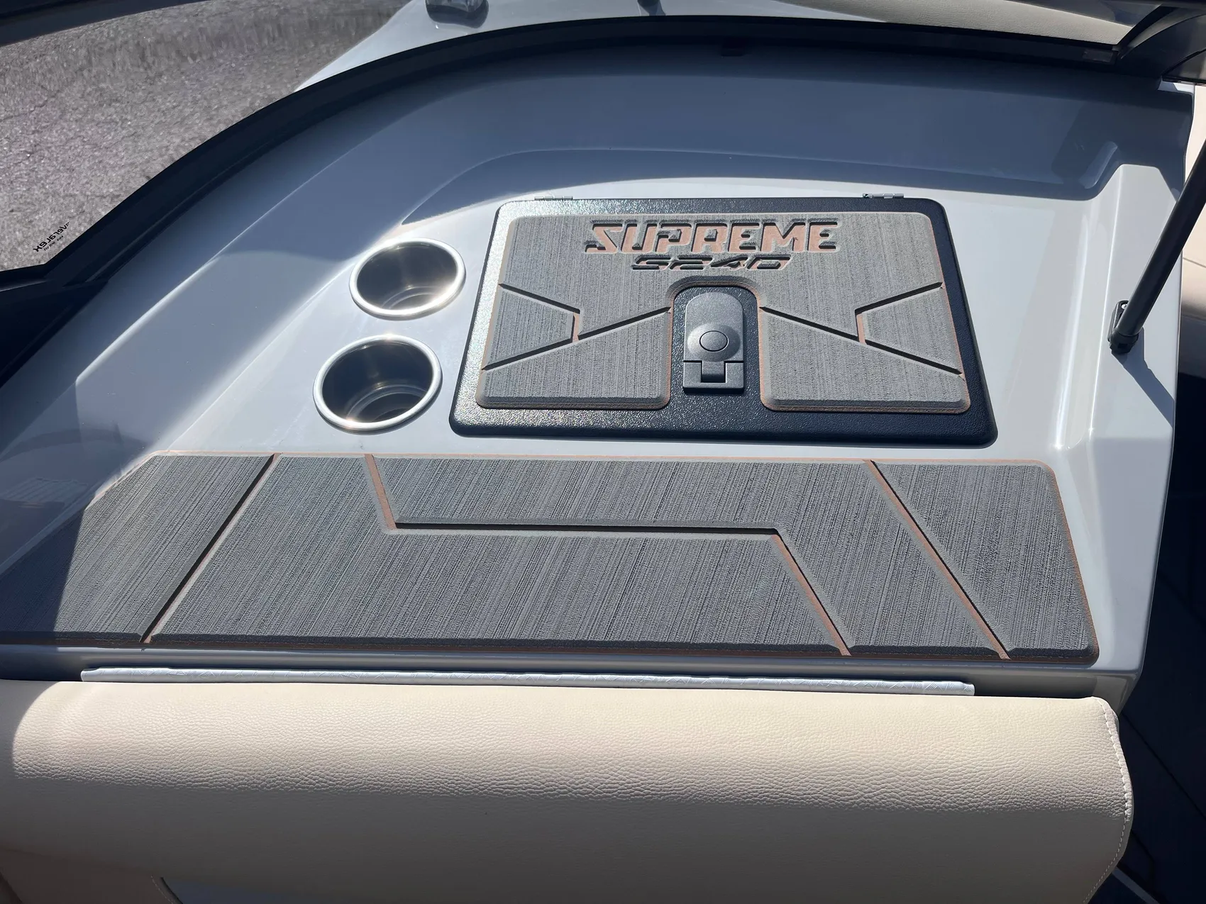 2025 Supreme S240