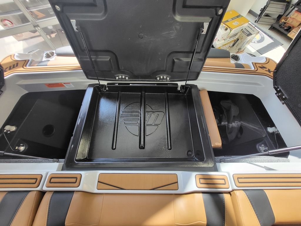 2024 Malibu Boats 23 MXZ