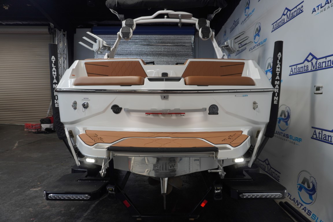 2024 Malibu M220