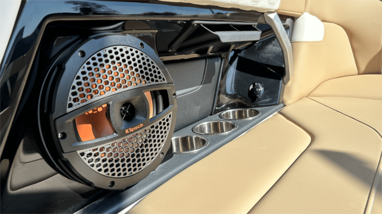 2025 MasterCraft XT24