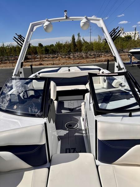 2024 Axis A20