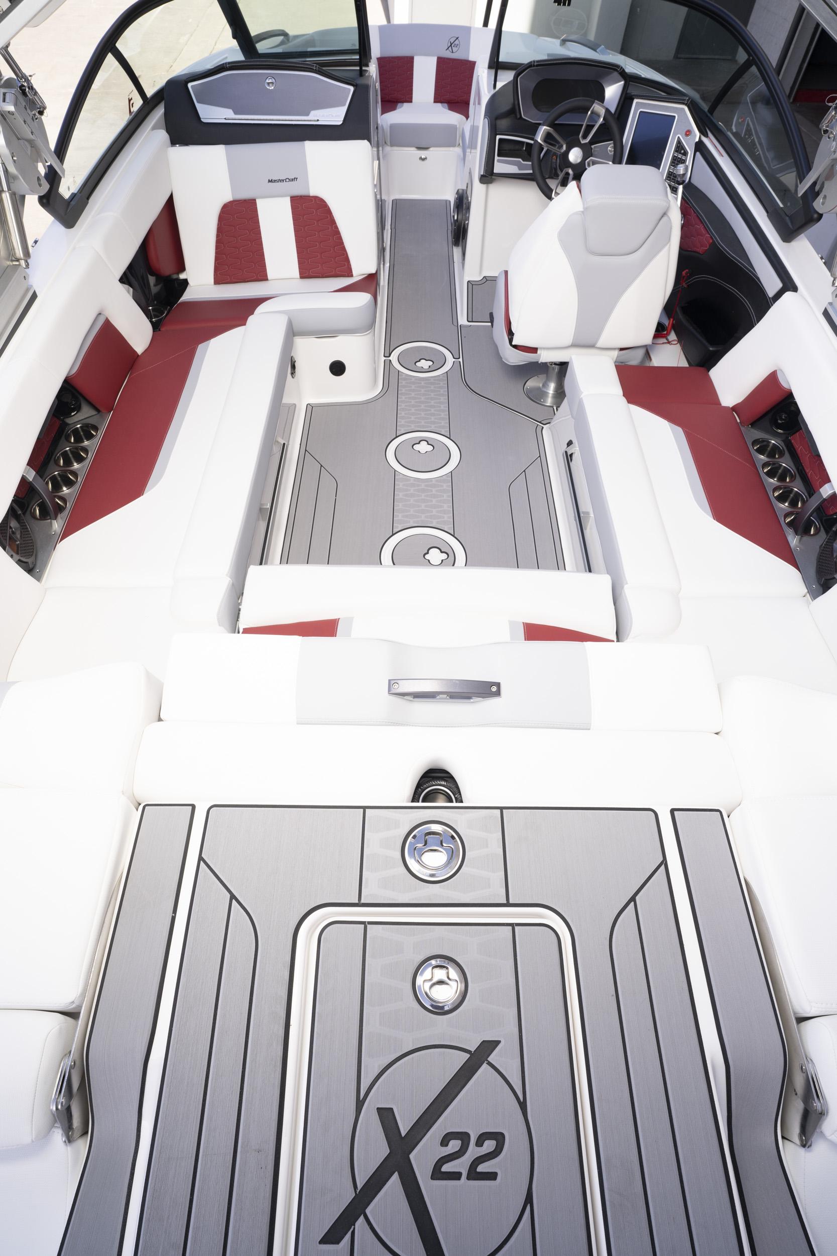 X-22 MasterCraft