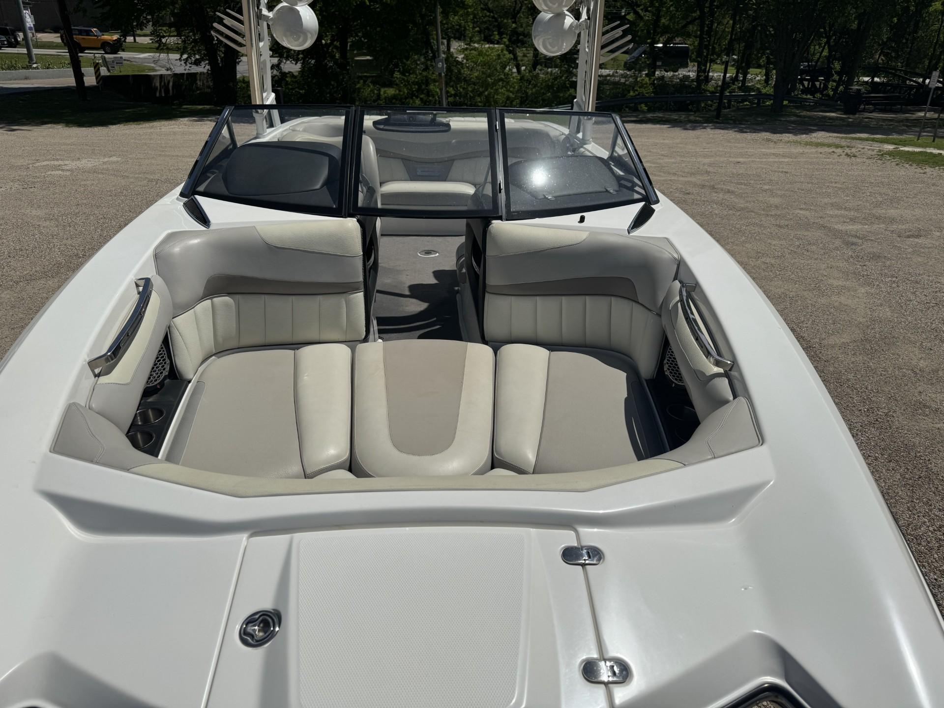 2012 Malibu 22 MXZ