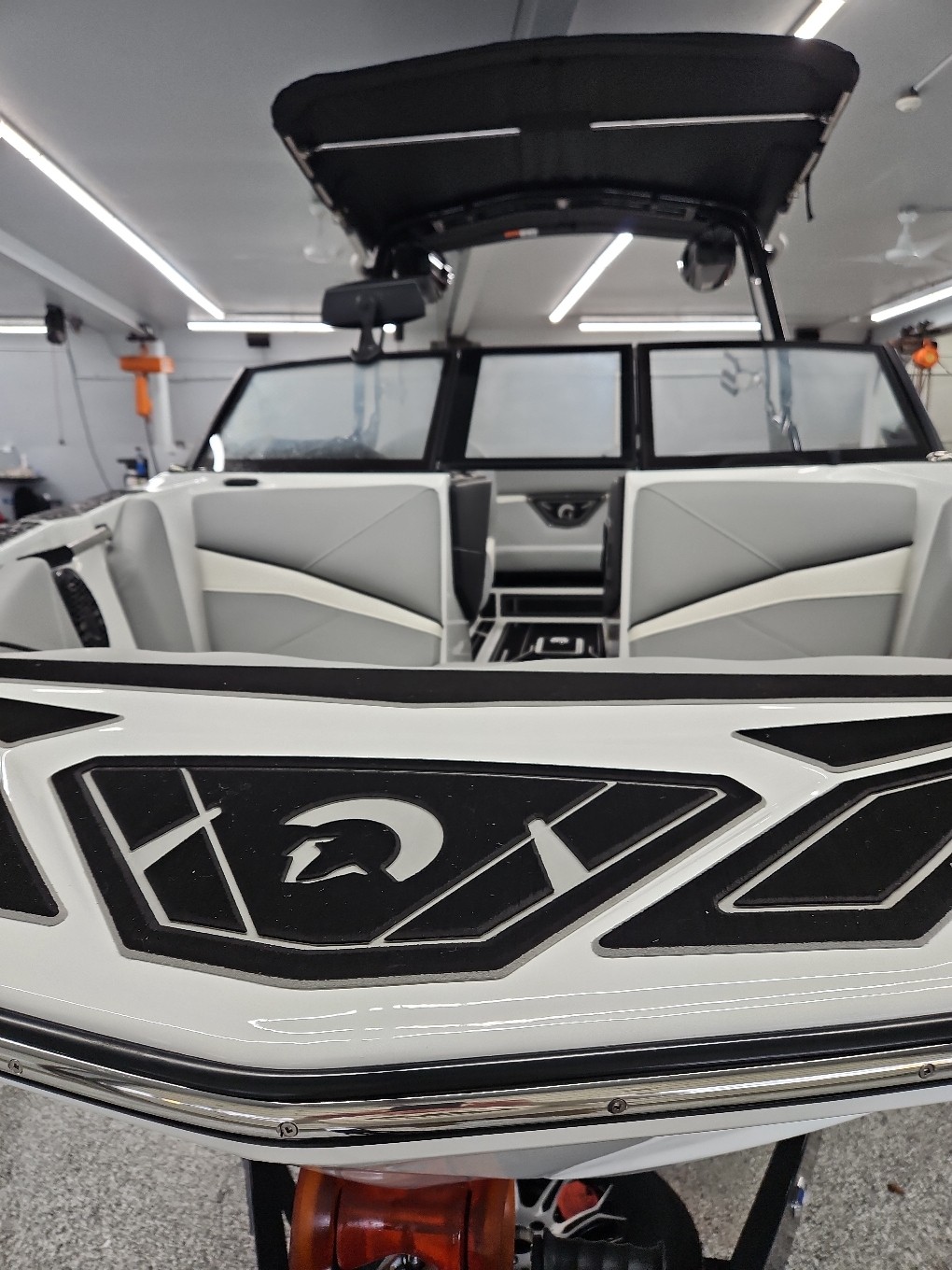 2025 Centurion NV213