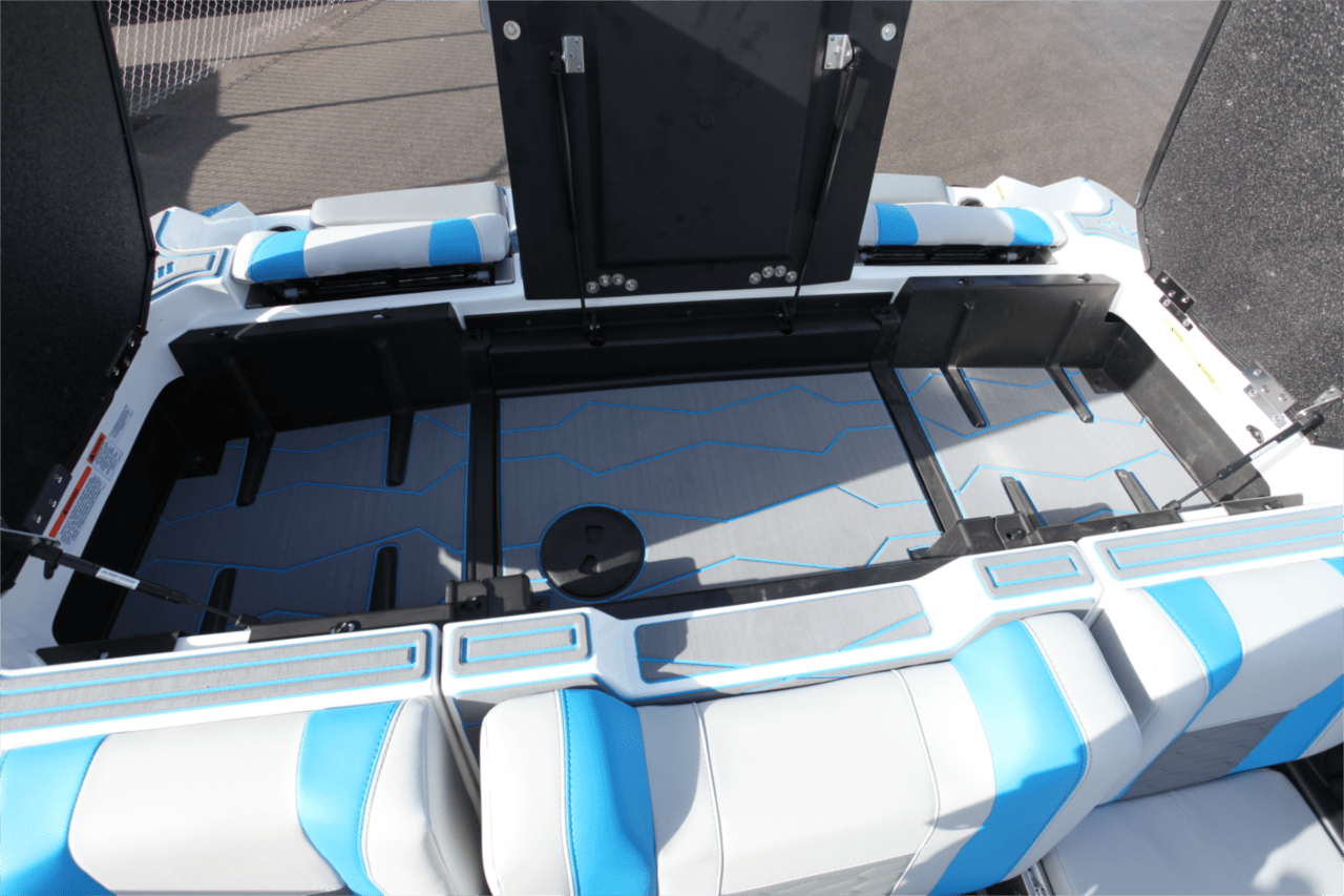 2025 Malibu 24 MXZ