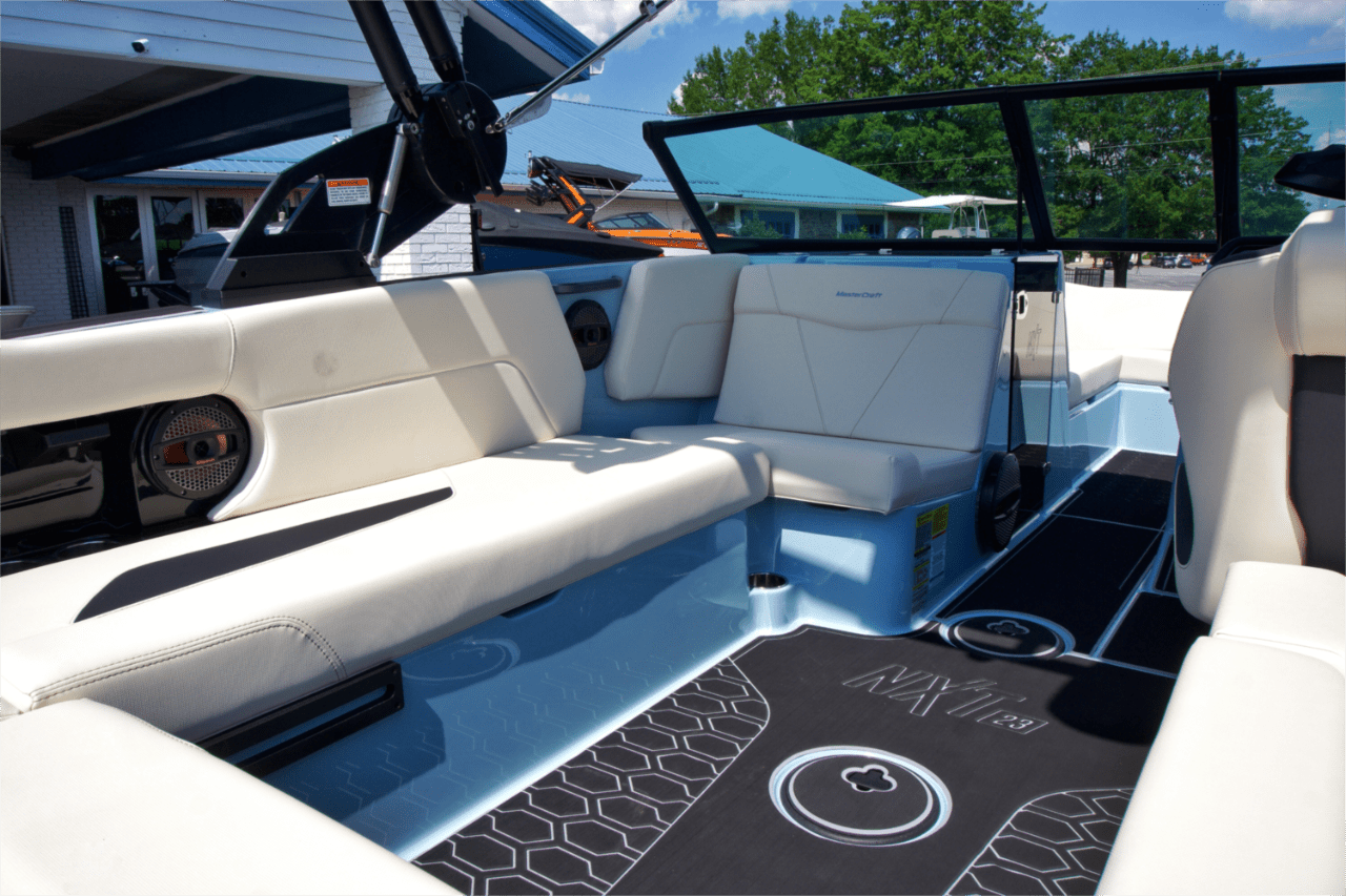 2024 MasterCraft NXT23