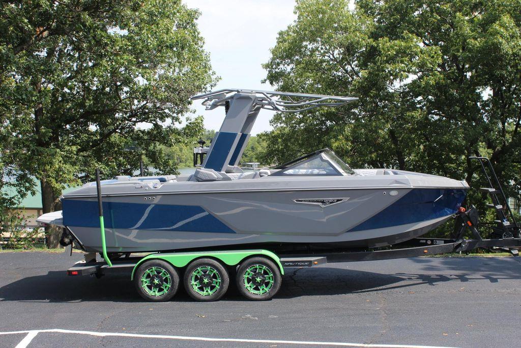 2024 Nautique S23