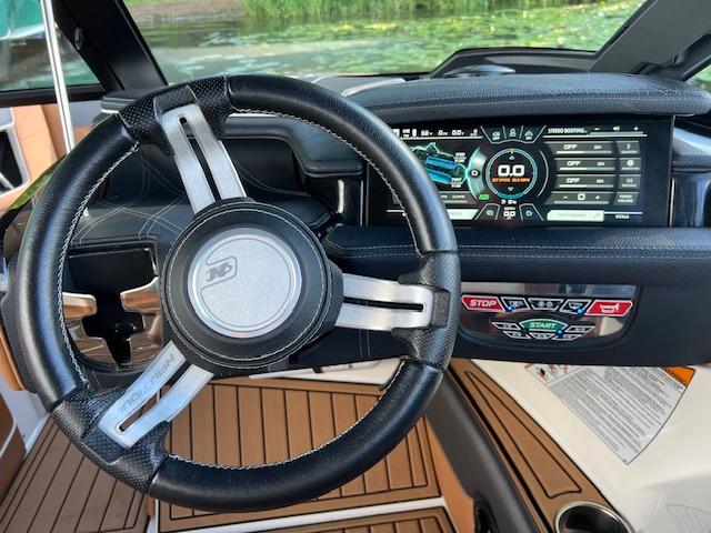 *Just over 200 HOURS w 1.5 Year Transferable Warranty * 2019 Nautique Super Air G21
