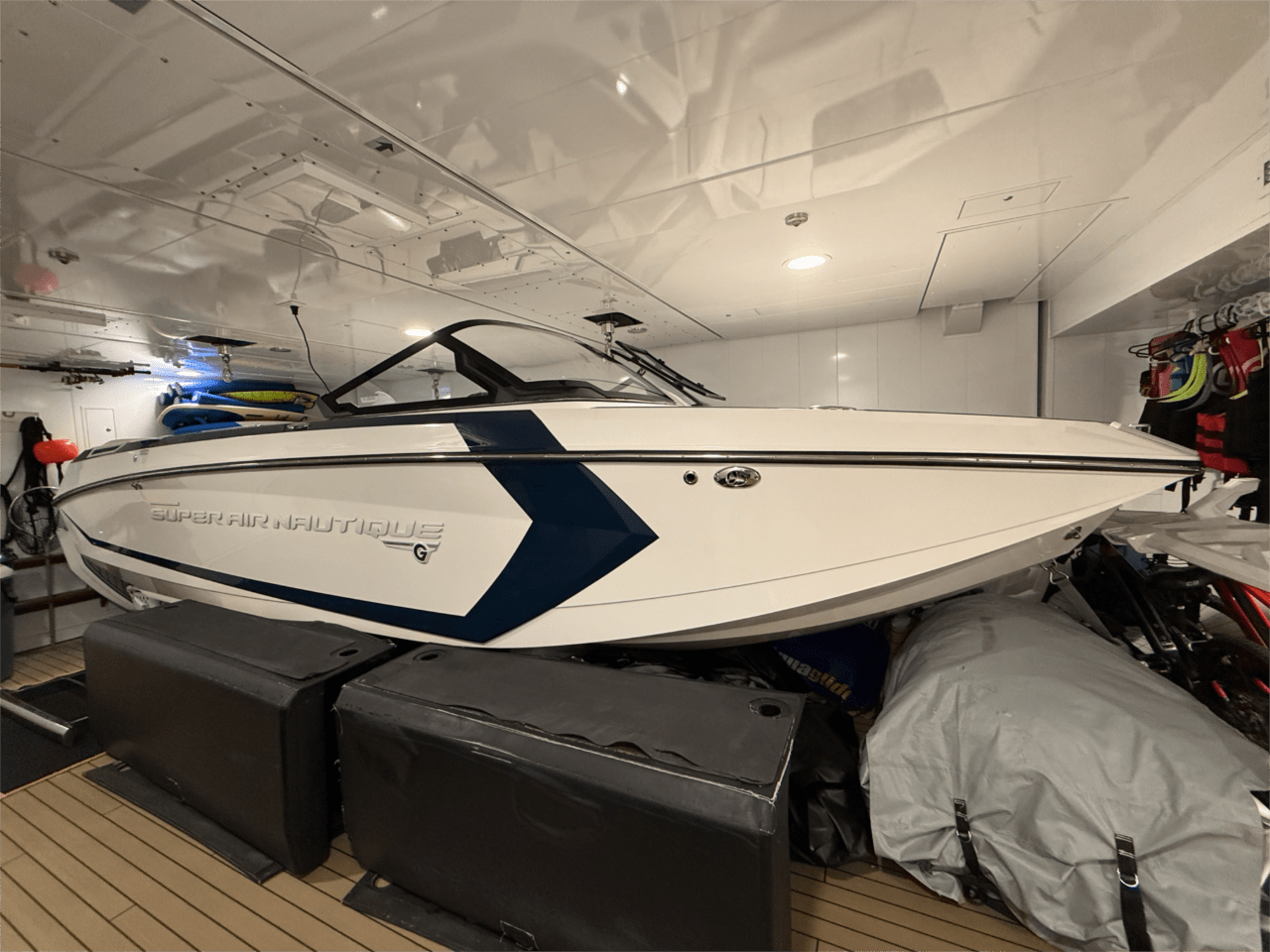 2020 Super Air Nautique G23 Coastal Edition, Diesel Package