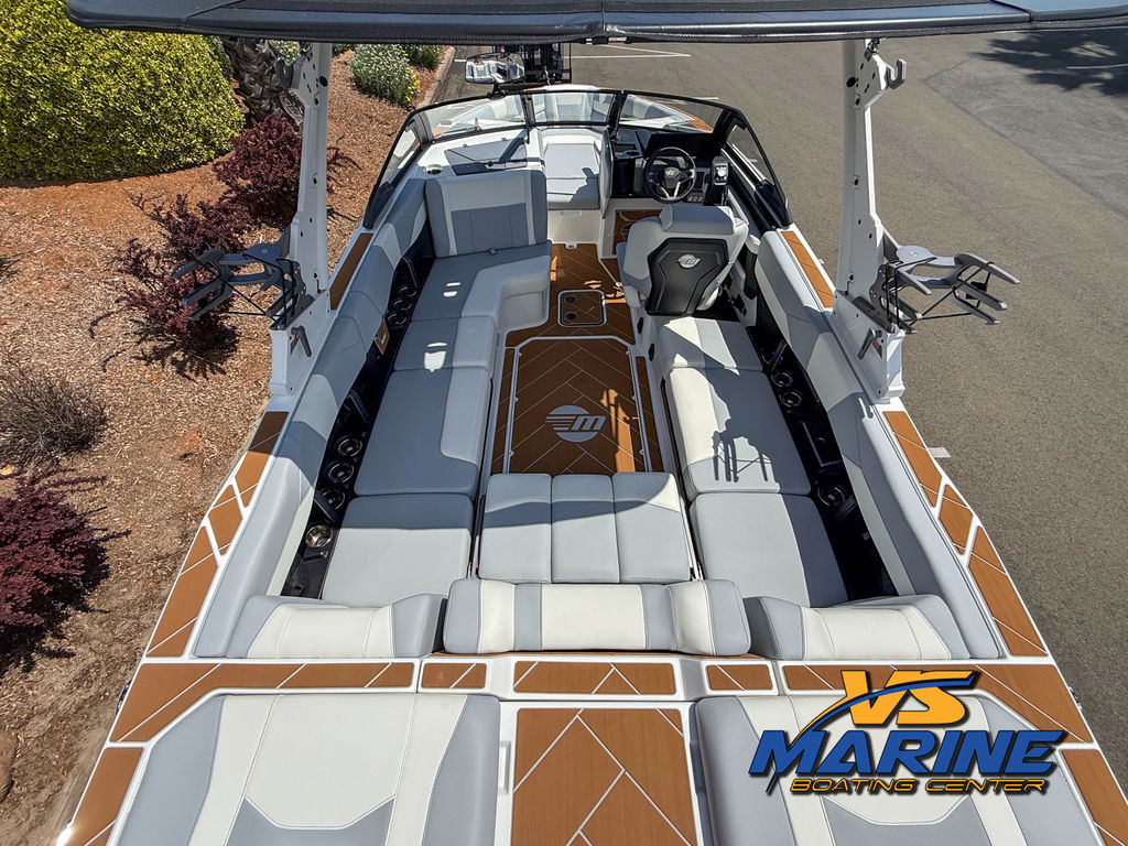 2025 Malibu Boats 23 LSV