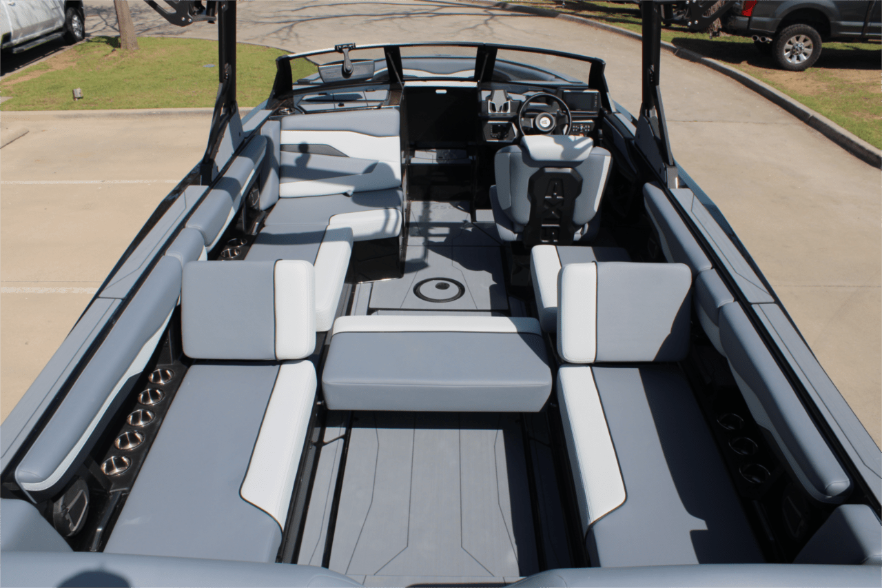 2025 Axis T250