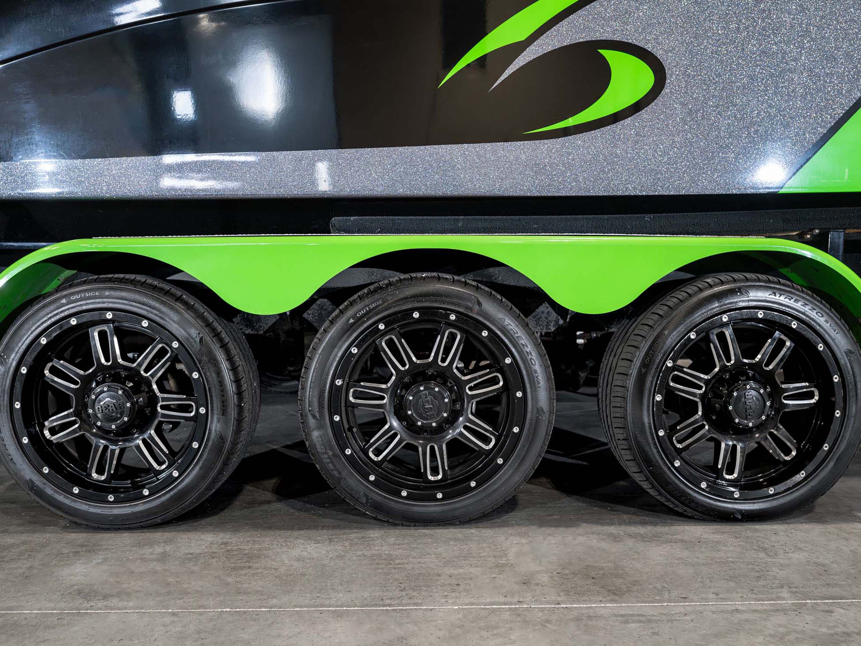 2016 Centurion Ri237 &#8211; Black / Gunmetal / Green