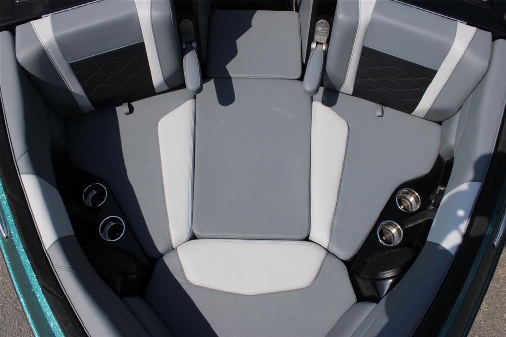 2024 Malibu 23 LSV
