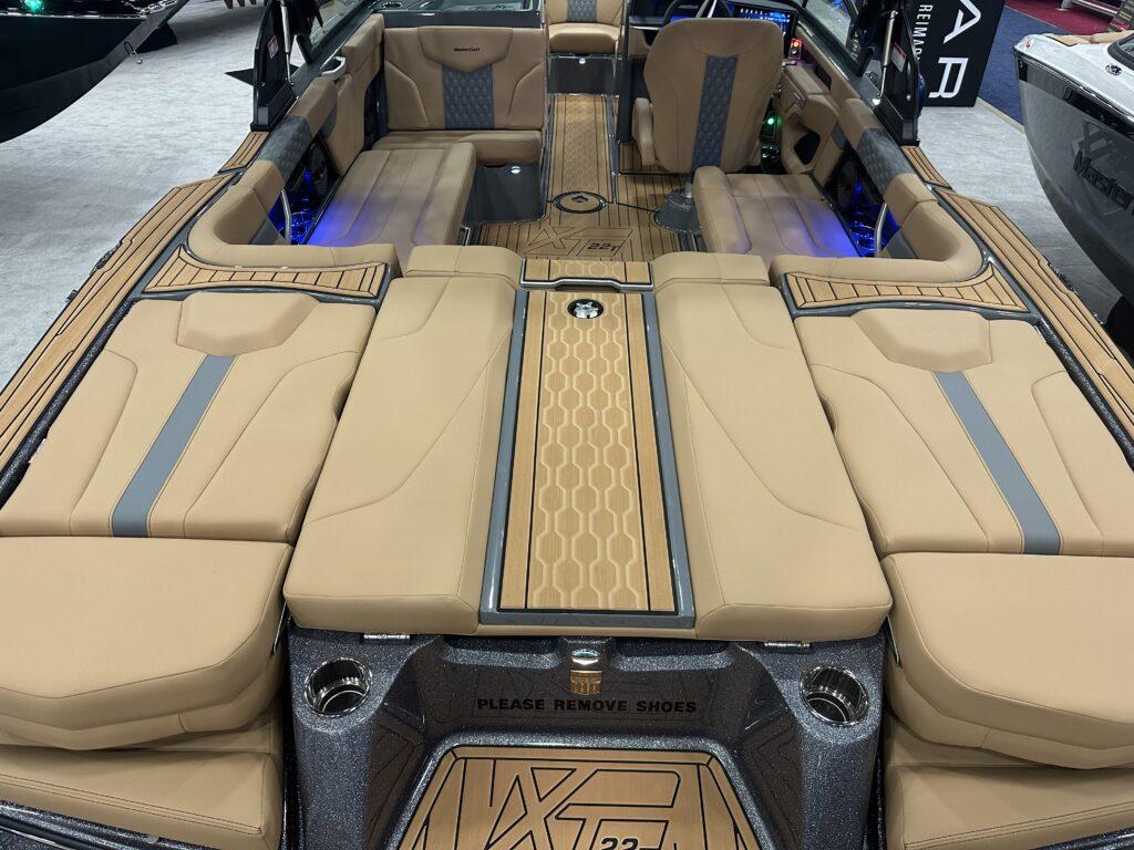 2025 MasterCraft XT22T