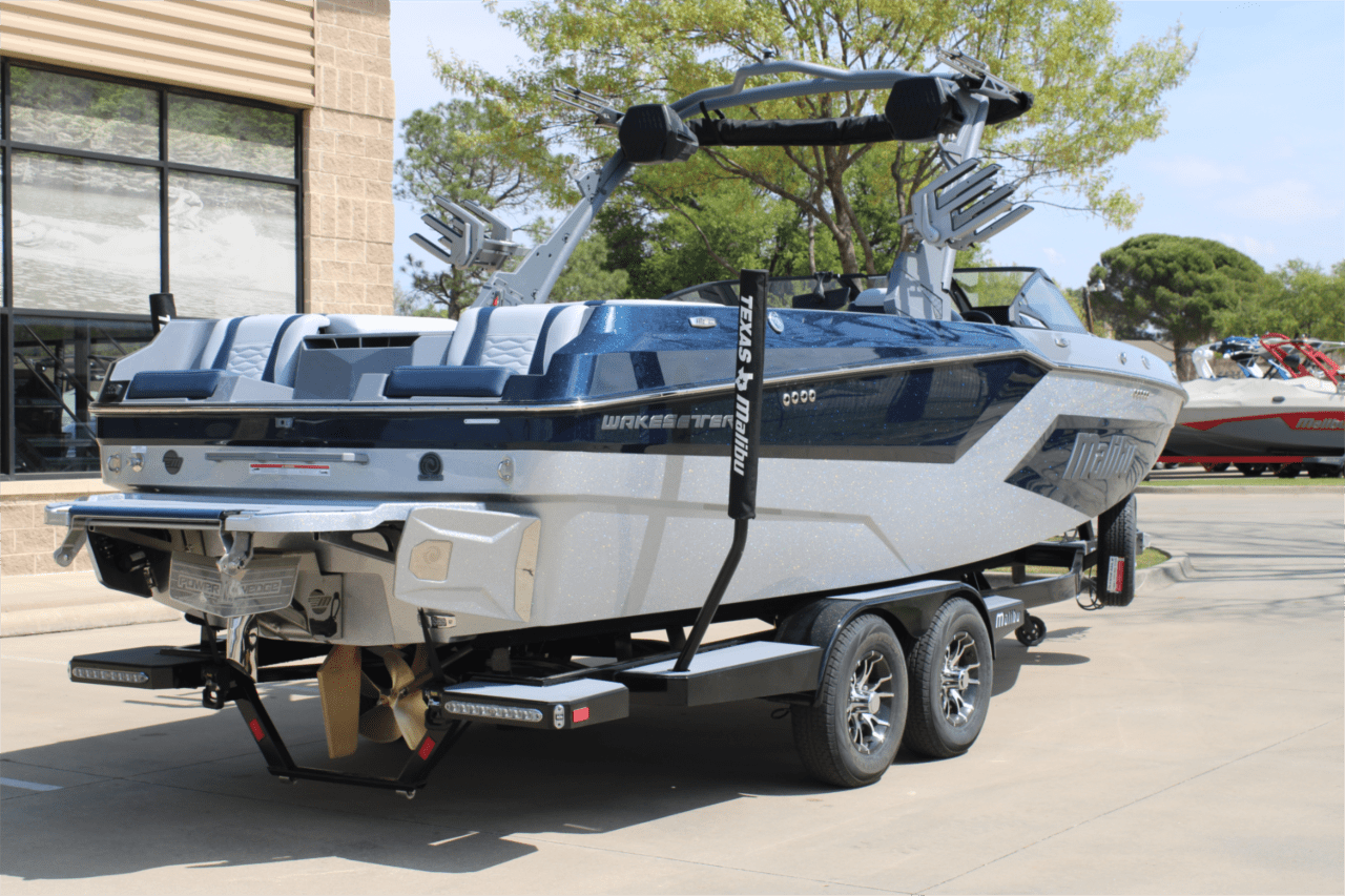 2025 Malibu 24 MXZ