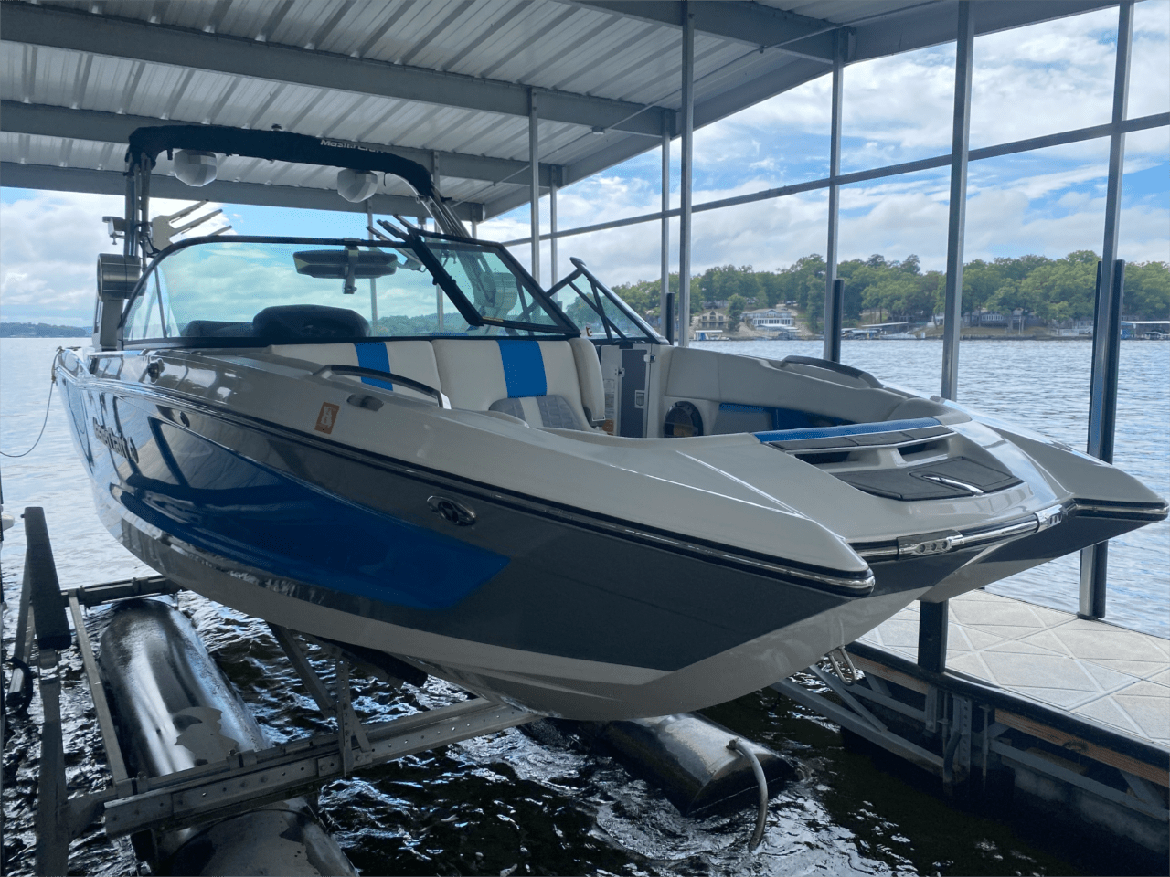 boat.Title