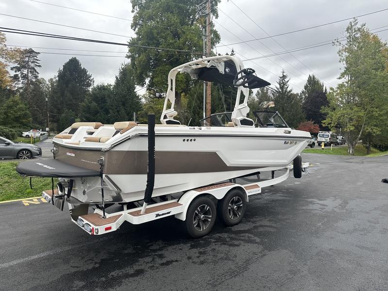 boat.Title