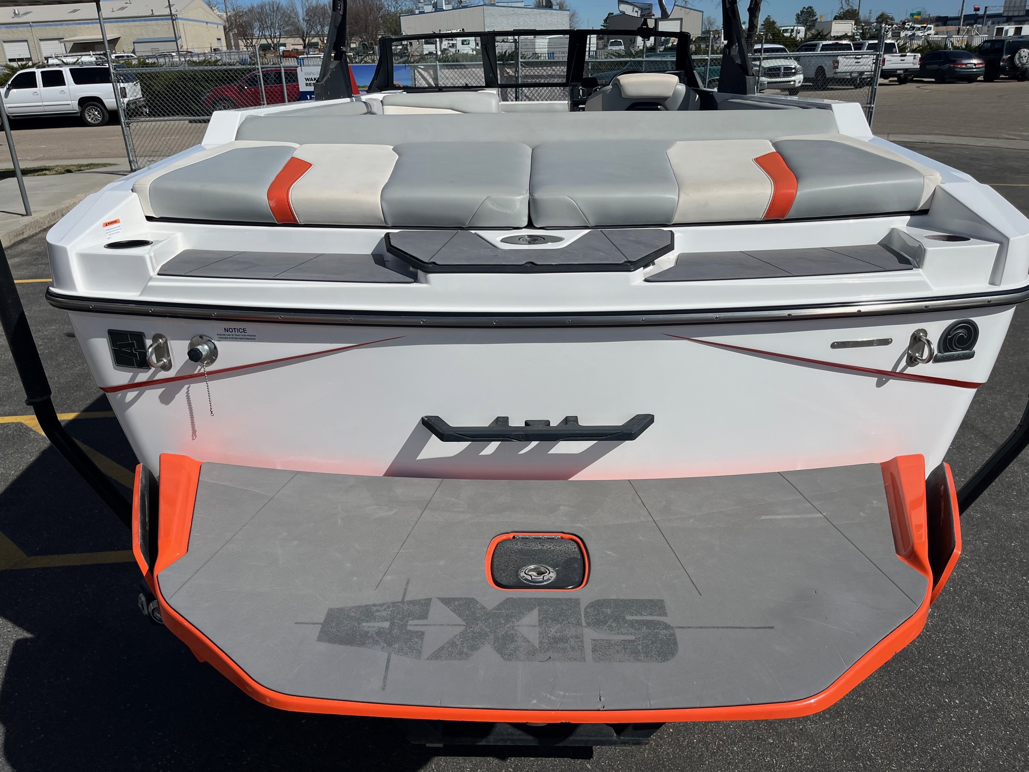 2022 Axis Wake T220