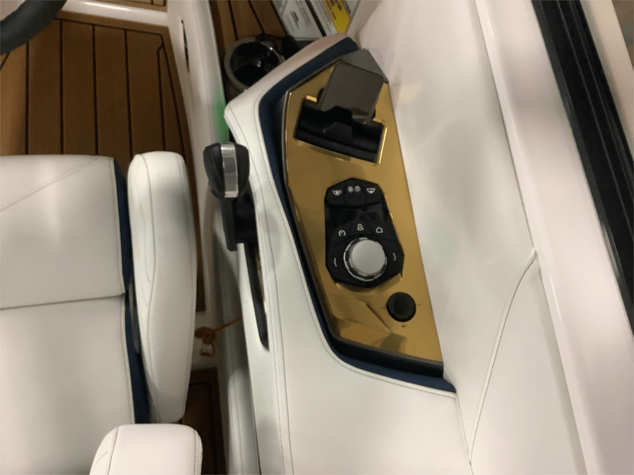 2025 Nautique G25