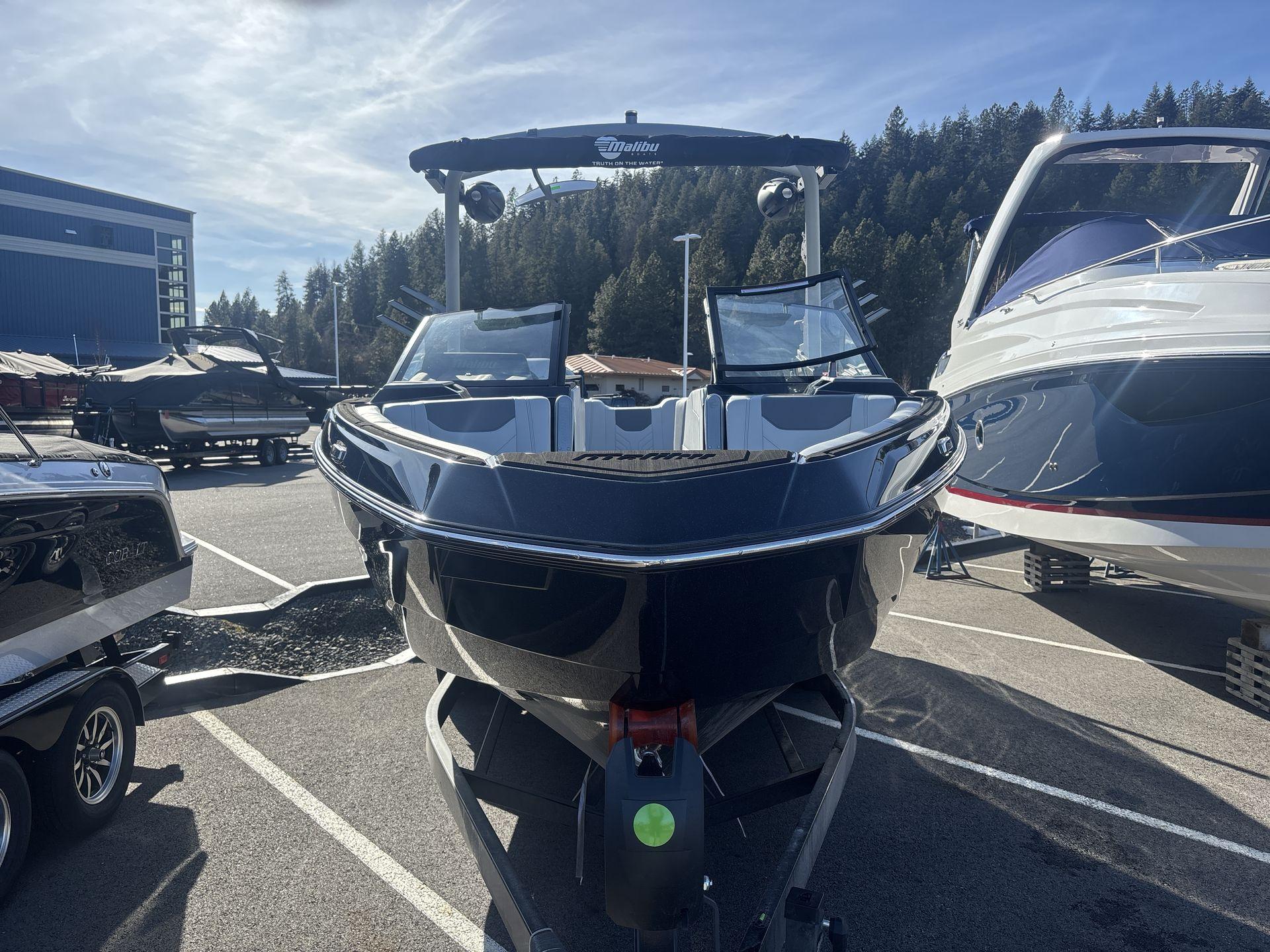 2025 Malibu 25LSV