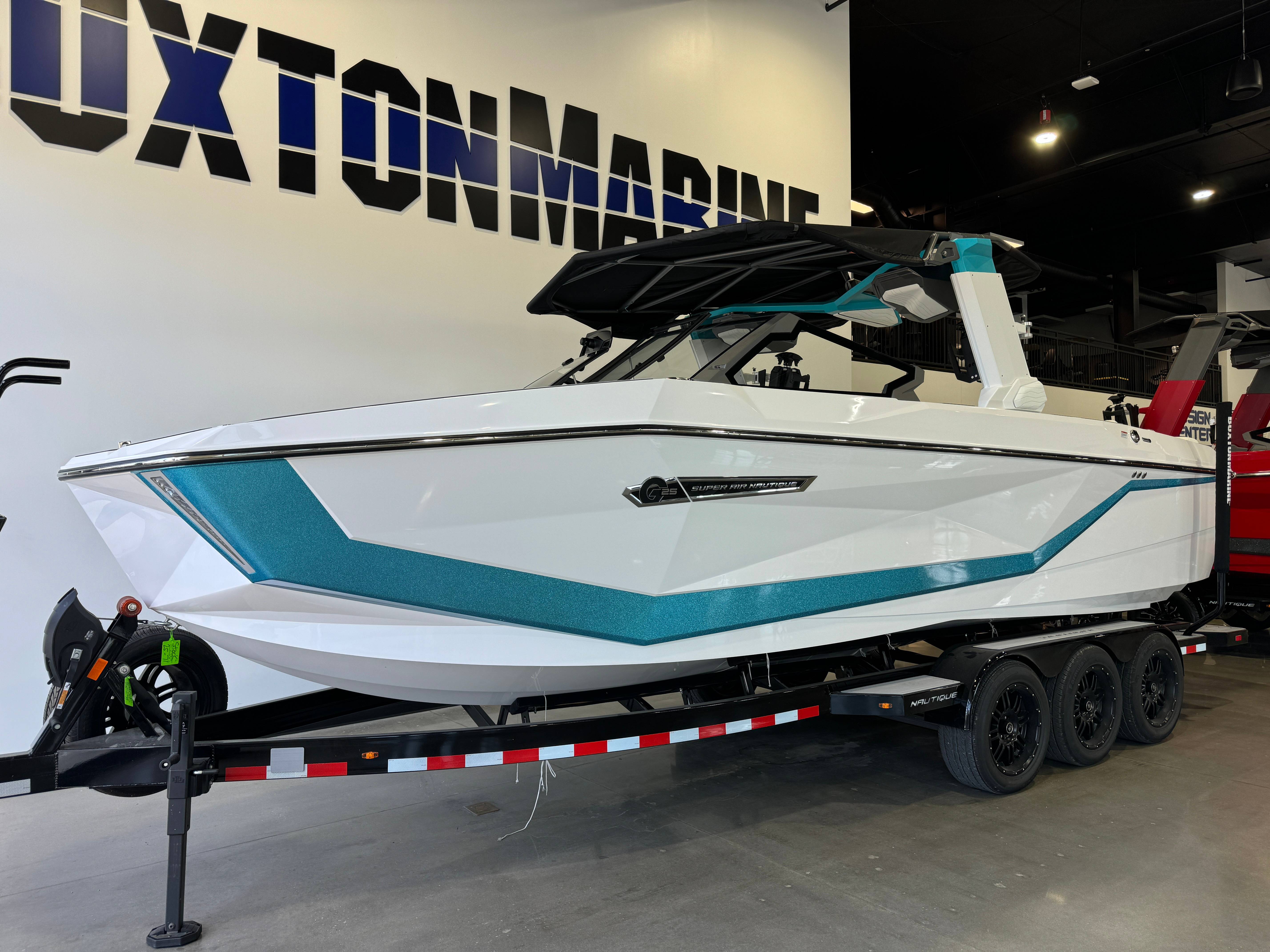 2025 Nautique G25