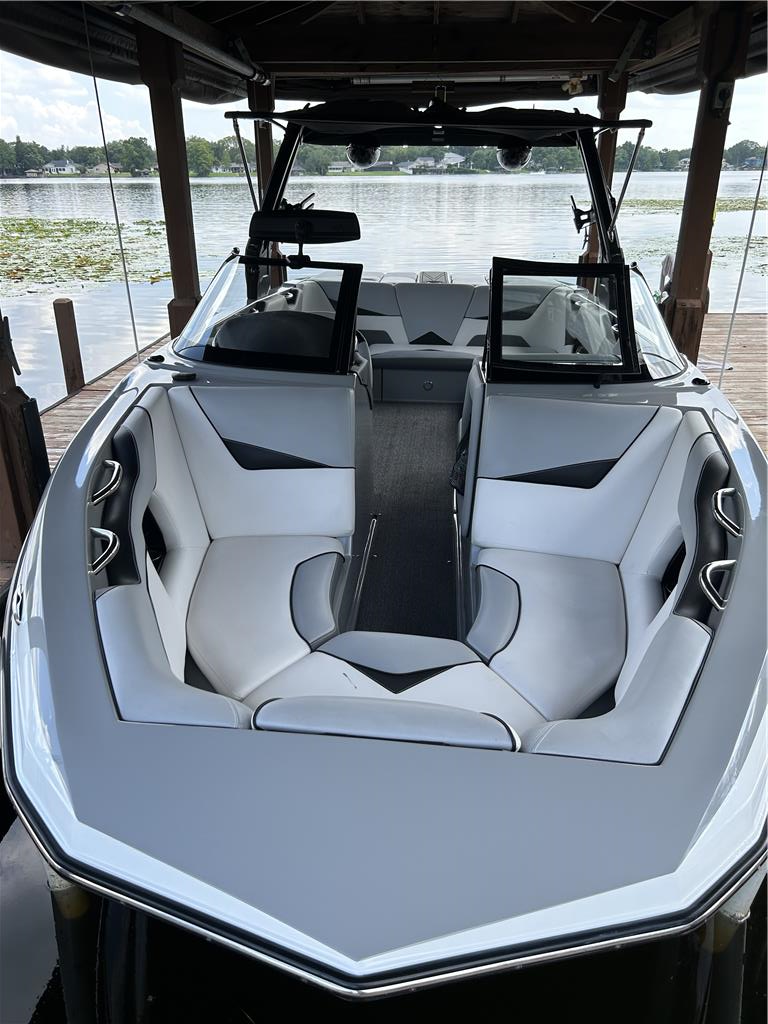 2019 S238 Boat and trailer Loaded with 210 hours