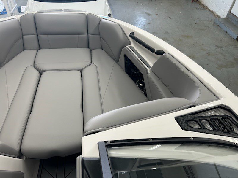 2024 Moomba Craz- Beautiful Boat!