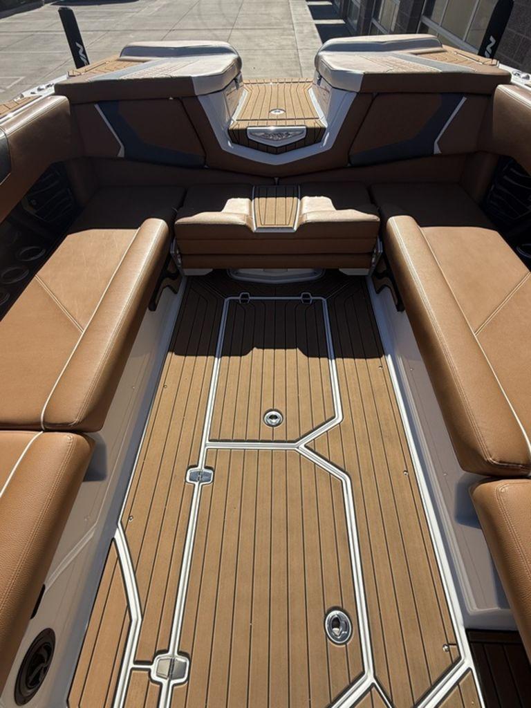 2021 Nautique G25